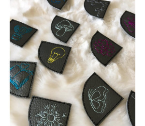 ADVENTSKALENDER 3. Dezember - Stickserie ITH - Buchecken Motive